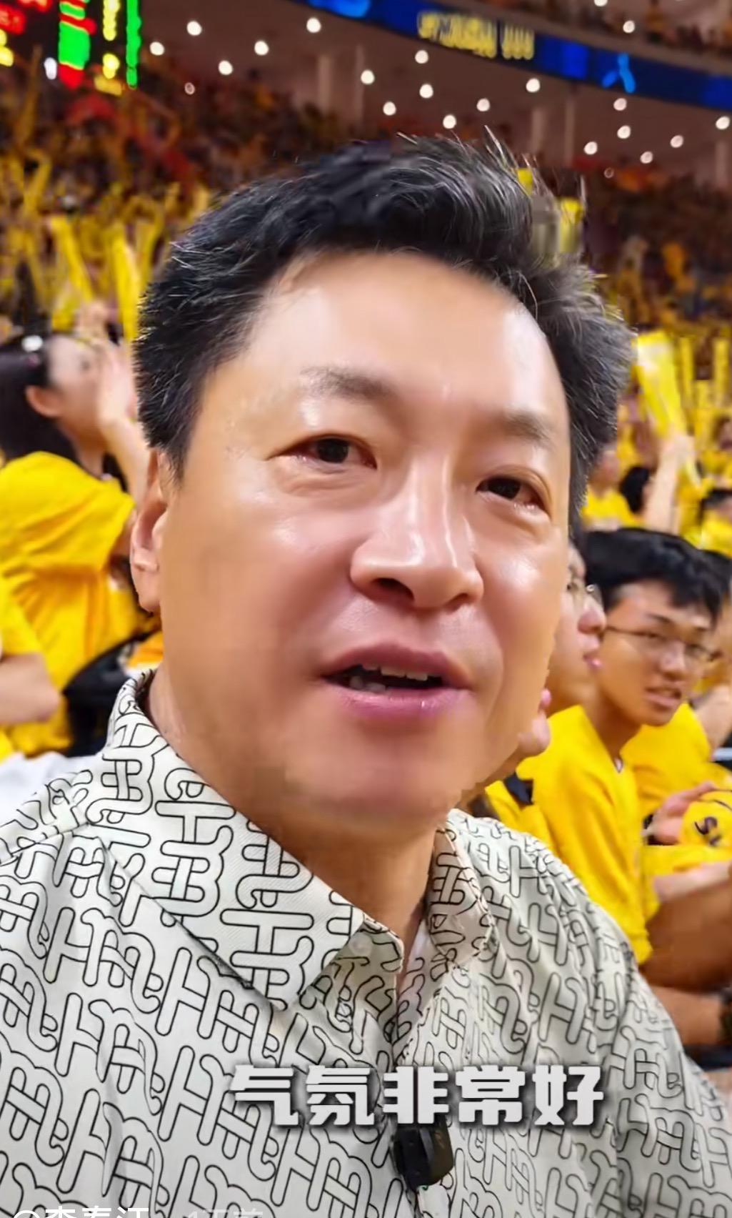 500彩票网官网-宏远早报！李春江回归主场观赛，徐昕签新合同，奎因有望续约留队